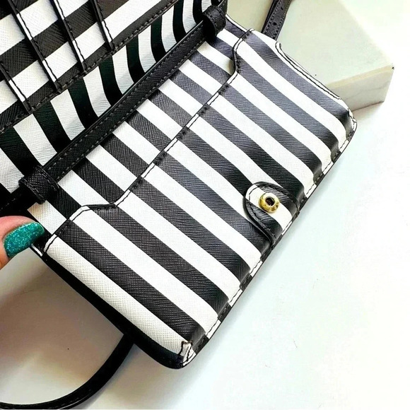NWOT Henri Bendel West 57th Centennial Stripe XL Smartphone Case/Wallet Bag - Picture 6 of 9